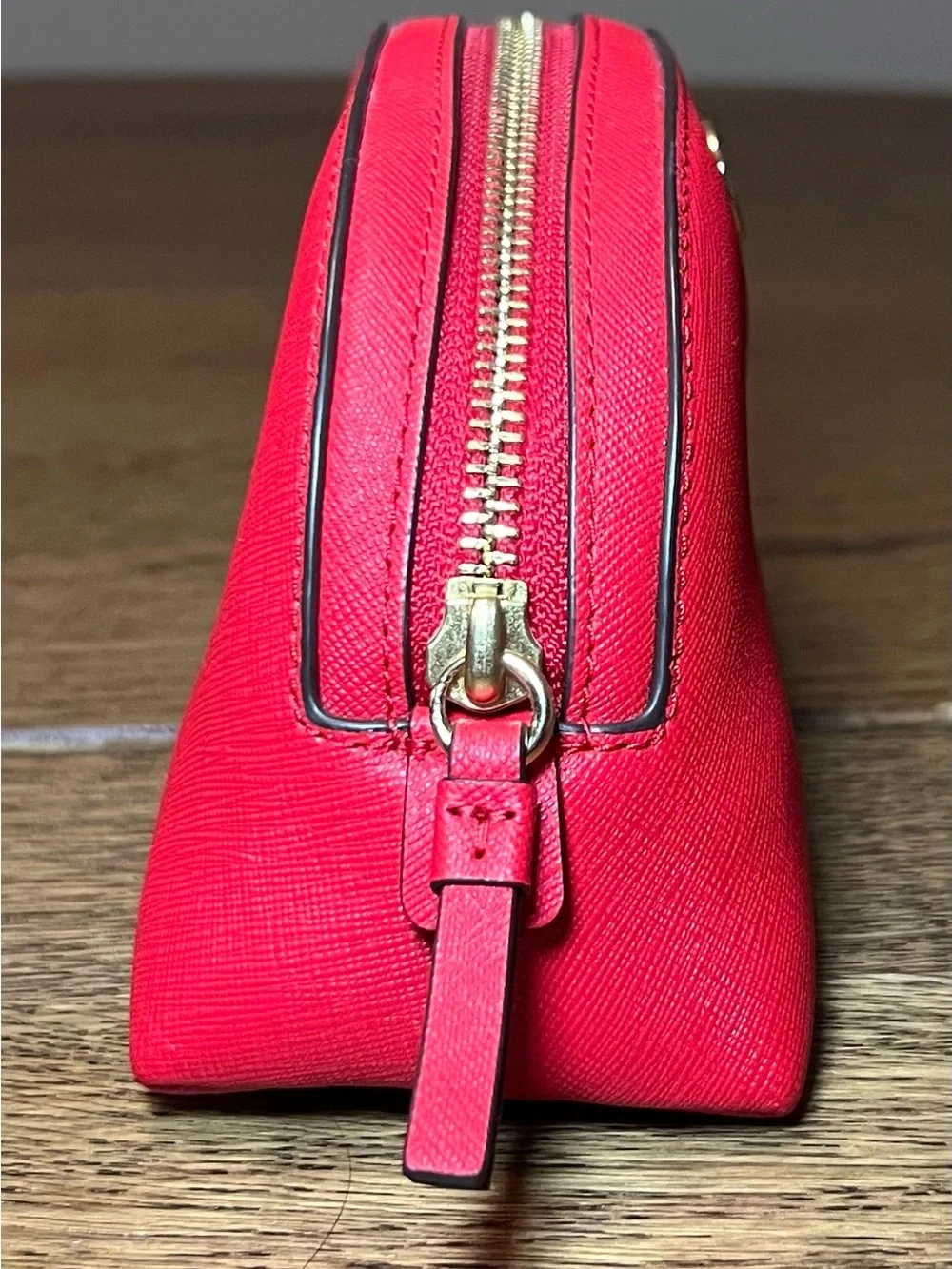 Tory Burch Robinson Small Makeup Bag in Brilliant Red